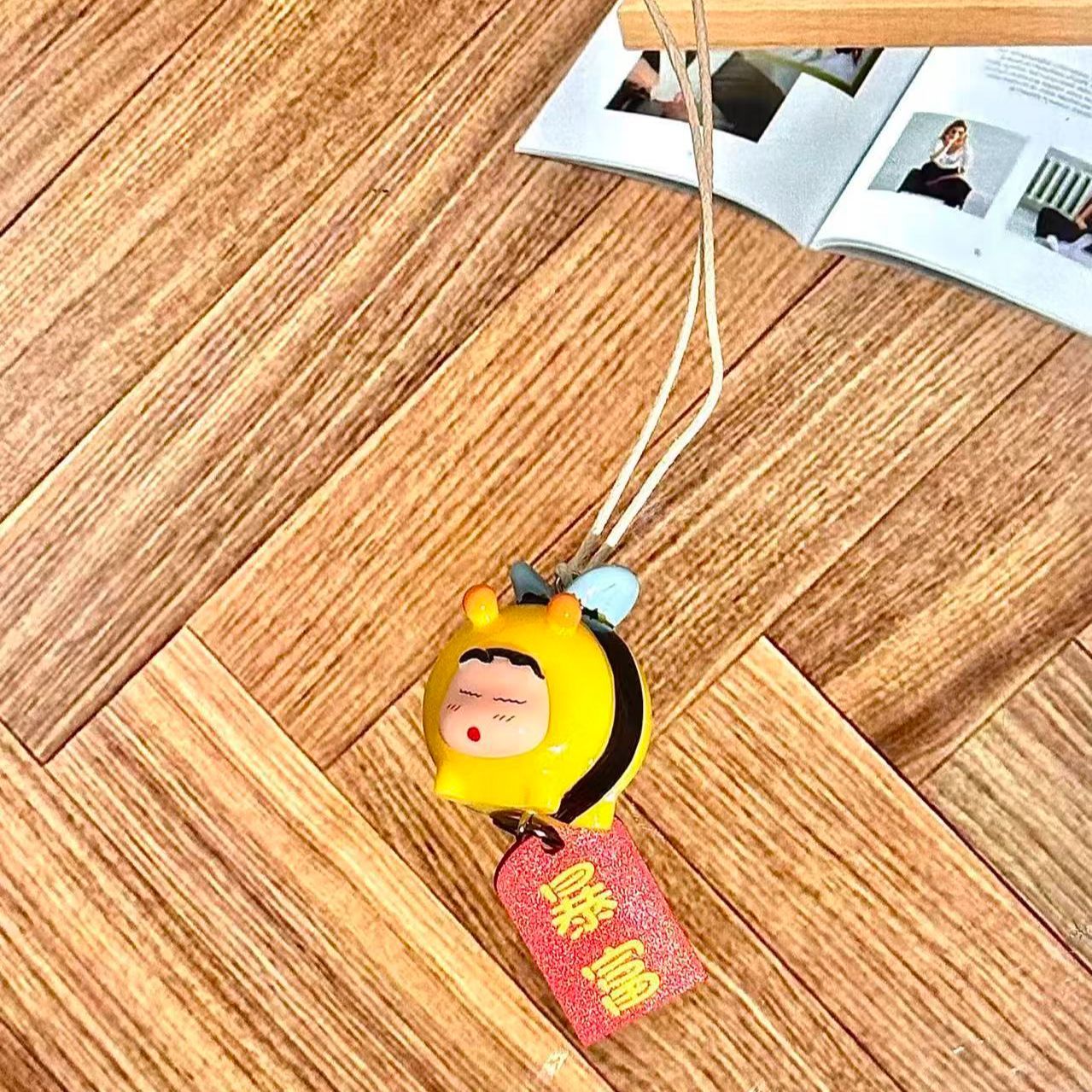 Crayon Shin-chan Bee Cosplay F - Car Accessories Quirky ulasan dan harga